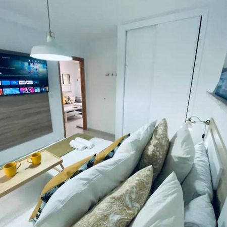 Apartamento Centrico ตอร์เรเวียคา ภายนอก รูปภาพ